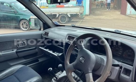 Buy Used Nissan Hardbody White Car in Maputo in Maputo Buy Used Nissan Hardbody White Car in Maputo in Maputo