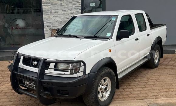Buy Used Nissan Hardbody White Car in Maputo in Maputo Buy Used Nissan Hardbody White Car in Maputo in Maputo
