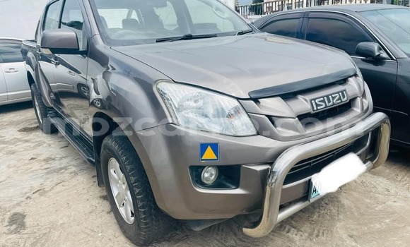 Comprar Usado Isuzu D-MAX De outros Carro em Maputo em Maputo