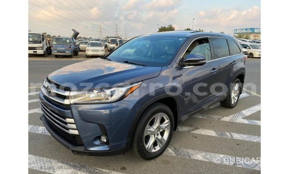 Tenga Imported Toyota Highlander Bhuruu Mota in Import - Dubai in Cabo Delgado Tenga Imported Toyota Highlander Bhuruu Mota in Import - Dubai in Cabo Delgado