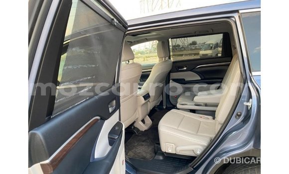 Tenga Imported Toyota Highlander Bhuruu Mota in Import - Dubai in Cabo Delgado Tenga Imported Toyota Highlander Bhuruu Mota in Import - Dubai in Cabo Delgado