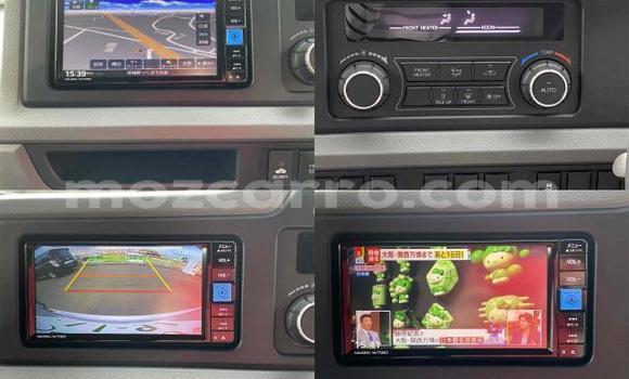 Nunua Ilio tumika Toyota Coaster Fedha Gari ndani ya Maputo nchini Maputo Nunua Ilio tumika Toyota Coaster Fedha Gari ndani ya Maputo nchini Maputo