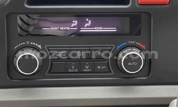 Nunua Ilio tumika Toyota Coaster Fedha Gari ndani ya Maputo nchini Maputo Nunua Ilio tumika Toyota Coaster Fedha Gari ndani ya Maputo nchini Maputo