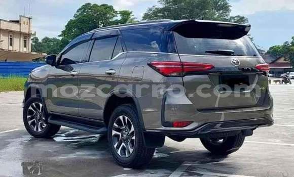 Nunua Ilio tumika Toyota Fortuner Nyingine Gari ndani ya Maputo nchini Maputo Nunua Ilio tumika Toyota Fortuner Nyingine Gari ndani ya Maputo nchini Maputo
