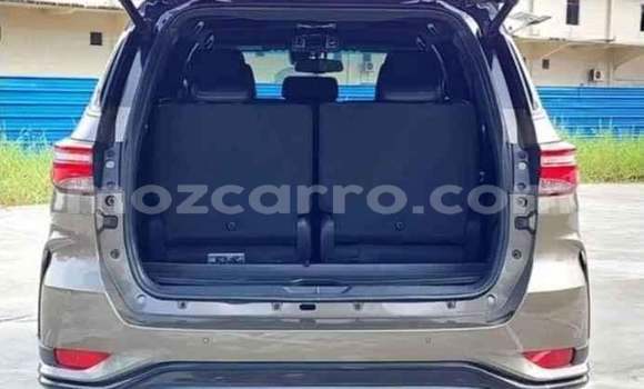 Nunua Ilio tumika Toyota Fortuner Nyingine Gari ndani ya Maputo nchini Maputo Nunua Ilio tumika Toyota Fortuner Nyingine Gari ndani ya Maputo nchini Maputo