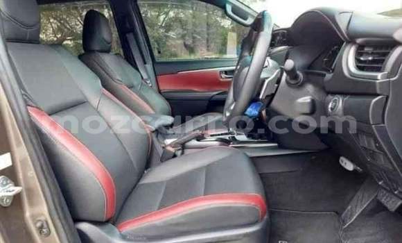 Nunua Ilio tumika Toyota Fortuner Nyingine Gari ndani ya Maputo nchini Maputo Nunua Ilio tumika Toyota Fortuner Nyingine Gari ndani ya Maputo nchini Maputo