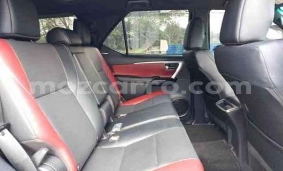 Nunua Ilio tumika Toyota Fortuner Nyingine Gari ndani ya Maputo nchini Maputo Nunua Ilio tumika Toyota Fortuner Nyingine Gari ndani ya Maputo nchini Maputo