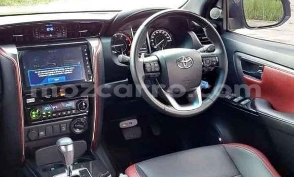 Nunua Ilio tumika Toyota Fortuner Nyingine Gari ndani ya Maputo nchini Maputo Nunua Ilio tumika Toyota Fortuner Nyingine Gari ndani ya Maputo nchini Maputo