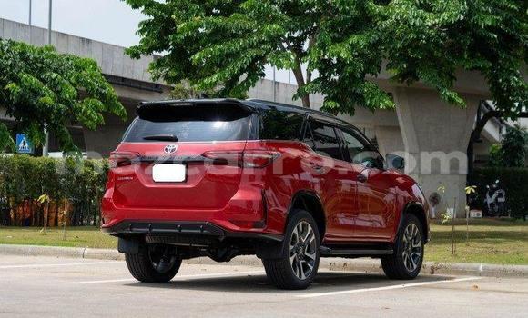Comprar Usado Toyota Fortuner Vermelho Carro em Maputo em Maputo Comprar Usado Toyota Fortuner Vermelho Carro em Maputo em Maputo