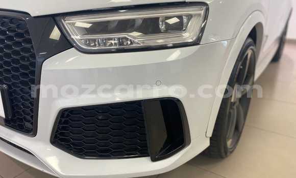 Comprar Usado Audi RS Q3 Branco Carro em Maputo em Maputo Comprar Usado Audi RS Q3 Branco Carro em Maputo em Maputo