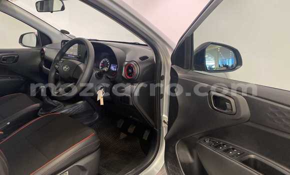 Tenga Tsaru Hyundai i10 Chena Mota in Maputo in Maputo Tenga Tsaru Hyundai i10 Chena Mota in Maputo in Maputo