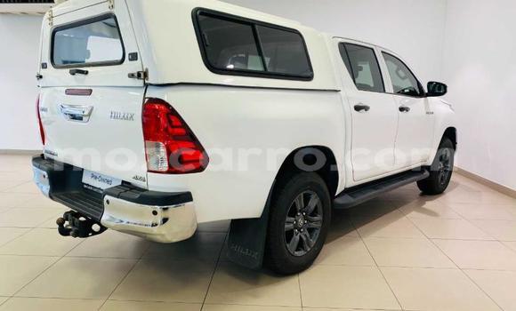 Comprar Usado Toyota Hilux Branco Carro em Maputo em Maputo Comprar Usado Toyota Hilux Branco Carro em Maputo em Maputo