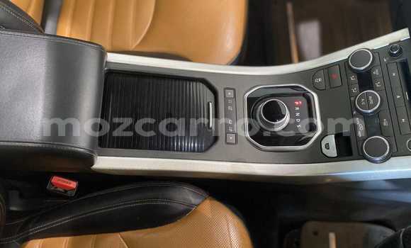 Comprar Usado Range Rover Evoque Branco Carro em Maputo em Maputo Comprar Usado Range Rover Evoque Branco Carro em Maputo em Maputo