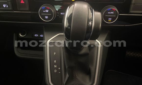 Buy Used Volkswagen Caravelle White Car in Maputo in Maputo Buy Used Volkswagen Caravelle White Car in Maputo in Maputo