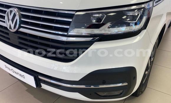 Buy Used Volkswagen Caravelle White Car in Maputo in Maputo Buy Used Volkswagen Caravelle White Car in Maputo in Maputo
