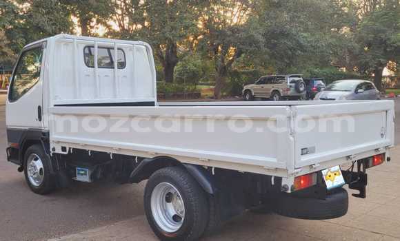 Nunua Mpya Mitsubishi Canter Nyeupe Lori ndani ya Maputo nchini Maputo Nunua Mpya Mitsubishi Canter Nyeupe Lori ndani ya Maputo nchini Maputo