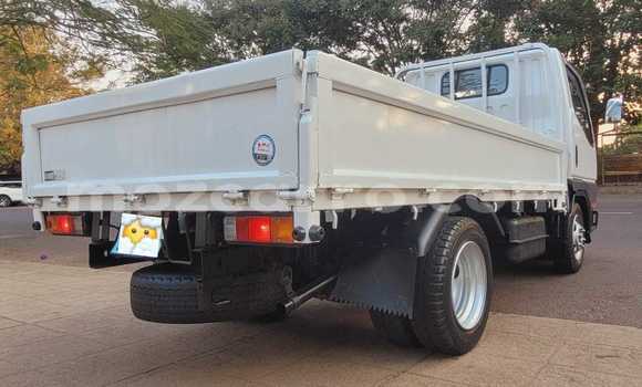 Nunua Mpya Mitsubishi Canter Nyeupe Lori ndani ya Maputo nchini Maputo Nunua Mpya Mitsubishi Canter Nyeupe Lori ndani ya Maputo nchini Maputo