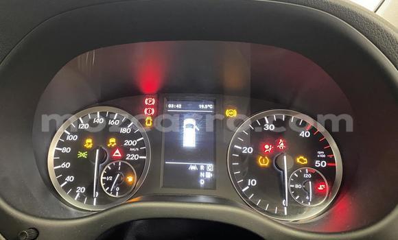 Nunua Ilio tumika Mercedes‒Benz Vito Fedha Gari ndani ya Maputo nchini Maputo Nunua Ilio tumika Mercedes‒Benz Vito Fedha Gari ndani ya Maputo nchini Maputo