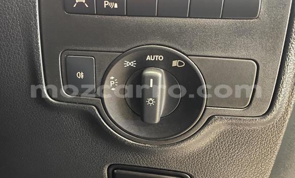 Nunua Ilio tumika Mercedes‒Benz Vito Fedha Gari ndani ya Maputo nchini Maputo Nunua Ilio tumika Mercedes‒Benz Vito Fedha Gari ndani ya Maputo nchini Maputo