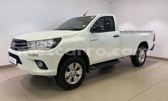 Comprar Usado Toyota Hilux Branco Carro em Maputo em Maputo Comprar Usado Toyota Hilux Branco Carro em Maputo em Maputo