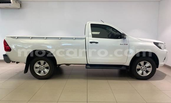 Comprar Usado Toyota Hilux Branco Carro em Maputo em Maputo Comprar Usado Toyota Hilux Branco Carro em Maputo em Maputo
