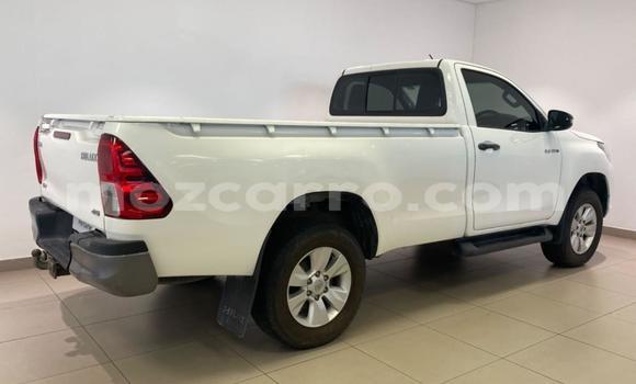 Comprar Usado Toyota Hilux Branco Carro em Maputo em Maputo Comprar Usado Toyota Hilux Branco Carro em Maputo em Maputo