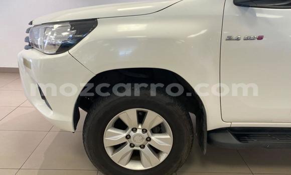Comprar Usado Toyota Hilux Branco Carro em Maputo em Maputo Comprar Usado Toyota Hilux Branco Carro em Maputo em Maputo