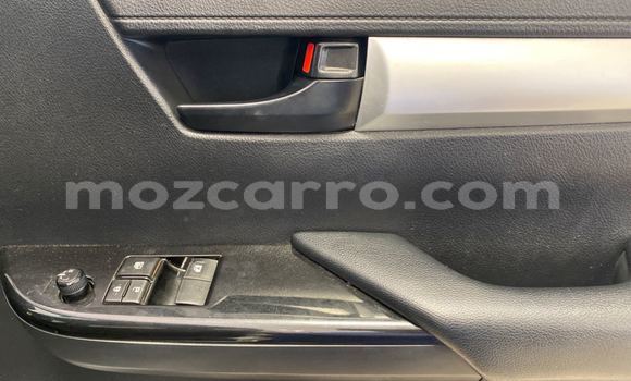 Comprar Usado Toyota Hilux Branco Carro em Maputo em Maputo Comprar Usado Toyota Hilux Branco Carro em Maputo em Maputo