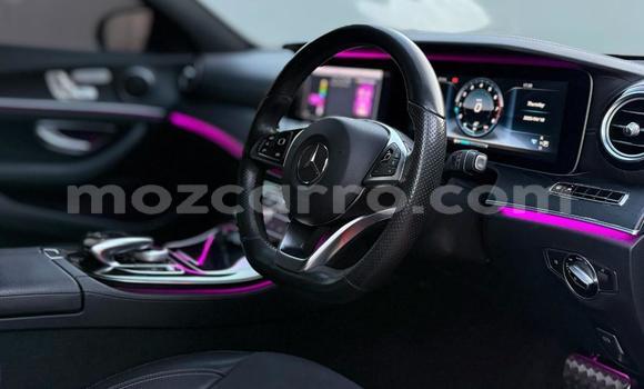 Tenga Tsaru Mercedes-Benz E200 Nhema Mota in Maputo in Maputo Tenga Tsaru Mercedes-Benz E200 Nhema Mota in Maputo in Maputo