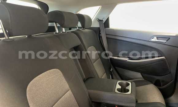 Buy Used Hyundai Tucson White Car in Maputo in Maputo Buy Used Hyundai Tucson White Car in Maputo in Maputo