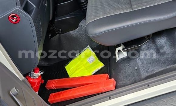 Buy New Toyota Land Cruiser White Car in Maputo in Maputo Buy New Toyota Land Cruiser White Car in Maputo in Maputo