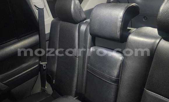 Nunua Ilio tumika Toyota Land Cruiser Prado Fedha Gari ndani ya Maputo nchini Maputo Nunua Ilio tumika Toyota Land Cruiser Prado Fedha Gari ndani ya Maputo nchini Maputo