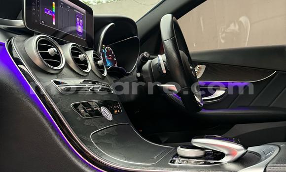 Tenga Itsva Mercedes‒Benz C-Class Tsvuku Mota in Maputo in Maputo Tenga Itsva Mercedes‒Benz C-Class Tsvuku Mota in Maputo in Maputo