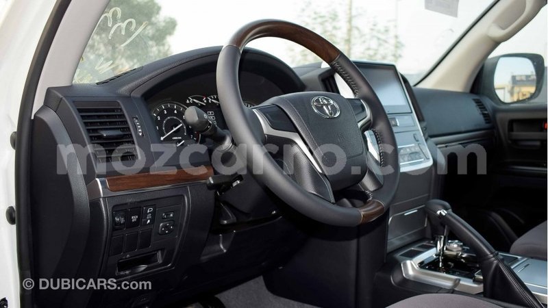 Big with watermark toyota land cruiser cabo delgado import dubai 6107