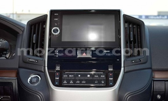 Tenga Imported Toyota Land Cruiser Chena Mota in Import - Dubai in Cabo Delgado Tenga Imported Toyota Land Cruiser Chena Mota in Import - Dubai in Cabo Delgado