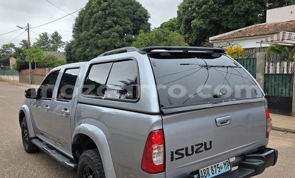 Tenga Tsaru Isuzu KB Sirivha Mota in Maputo in Maputo Tenga Tsaru Isuzu KB Sirivha Mota in Maputo in Maputo