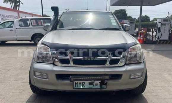 Comprar Usado Isuzu KB Prata Carro em Maputo em Maputo