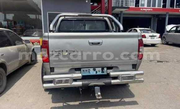 Comprar Usado Isuzu KB Prata Carro em Maputo em Maputo Comprar Usado Isuzu KB Prata Carro em Maputo em Maputo