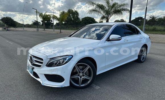 Comprar Usado Mercedes‒Benz C-Class Branco Carro em Maputo em Maputo Comprar Usado Mercedes‒Benz C-Class Branco Carro em Maputo em Maputo