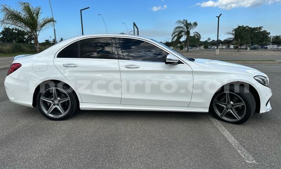 Comprar Usado Mercedes‒Benz C-Class Branco Carro em Maputo em Maputo Comprar Usado Mercedes‒Benz C-Class Branco Carro em Maputo em Maputo