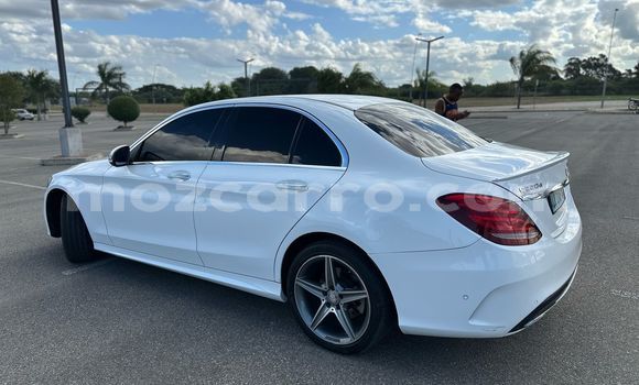 Comprar Usado Mercedes‒Benz C-Class Branco Carro em Maputo em Maputo Comprar Usado Mercedes‒Benz C-Class Branco Carro em Maputo em Maputo