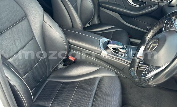 Comprar Usado Mercedes‒Benz C-Class Branco Carro em Maputo em Maputo Comprar Usado Mercedes‒Benz C-Class Branco Carro em Maputo em Maputo