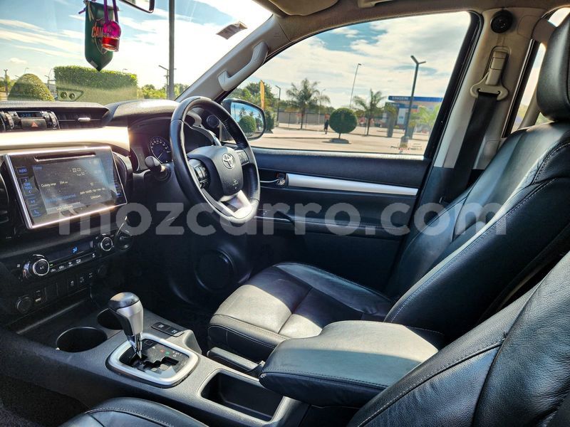 Big with watermark toyota hiluxe revo maputo maputo 38678