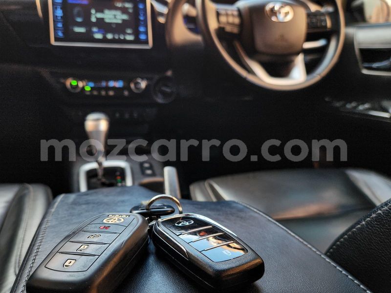 Big with watermark toyota hiluxe revo maputo maputo 38678