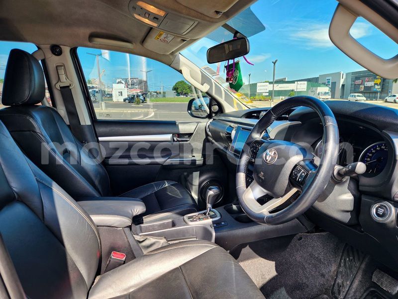 Big with watermark toyota hiluxe revo maputo maputo 38678