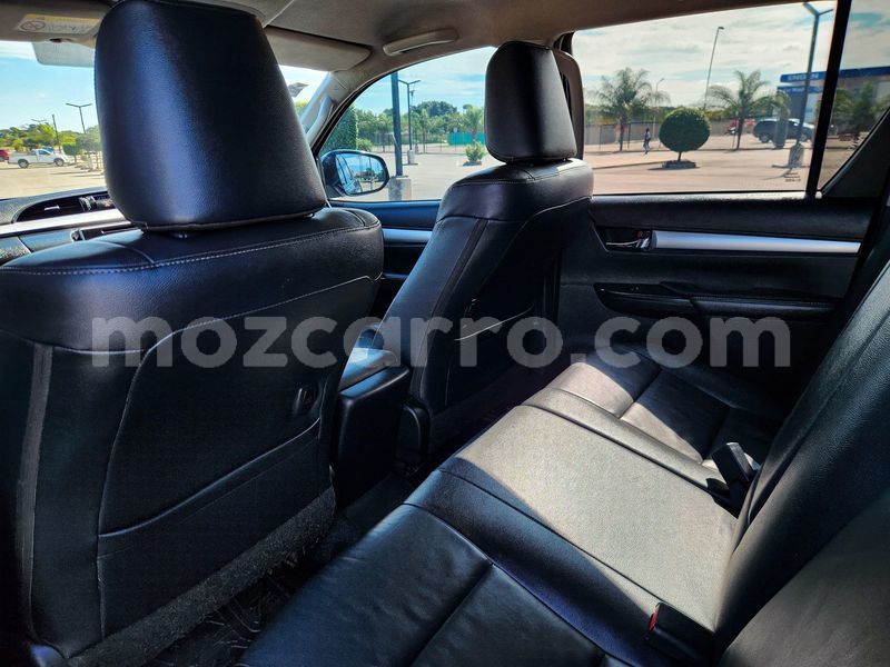 Big with watermark toyota hiluxe revo maputo maputo 38678