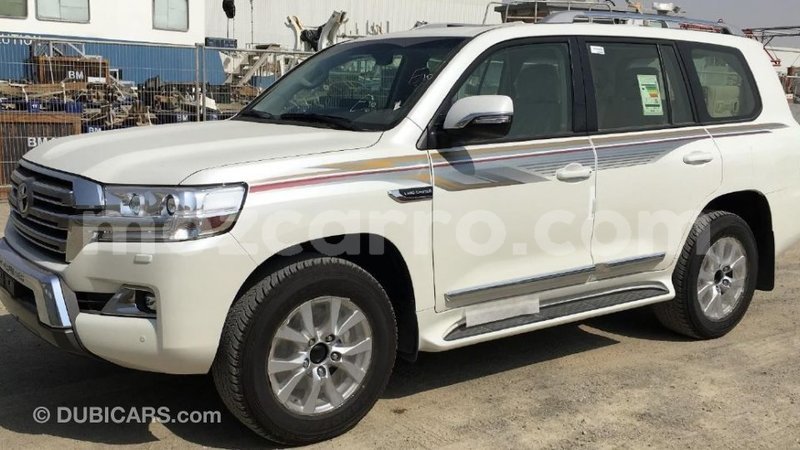 Big with watermark toyota land cruiser cabo delgado import dubai 6113