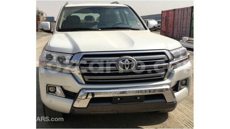 Big with watermark toyota land cruiser cabo delgado import dubai 6113