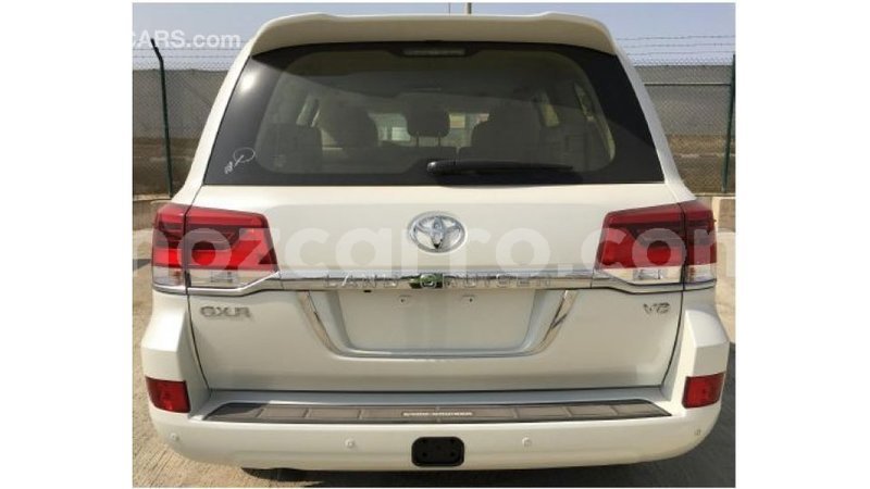 Big with watermark toyota land cruiser cabo delgado import dubai 6113