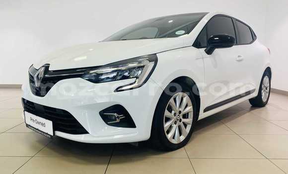 Comprar Usado Renault Clio Branco Carro em Maputo em Maputo